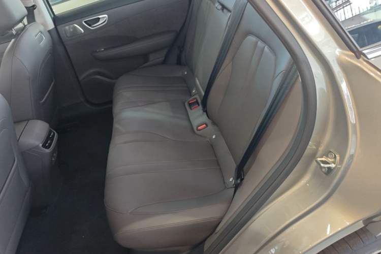 Used Hima H5 2025 Model Range-Extending Pro Left Rear Seat