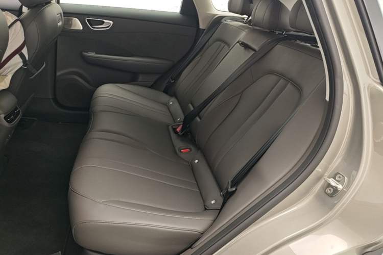 Used Hima H5 2025 Model Range-Extending Pro Left Rear Seat