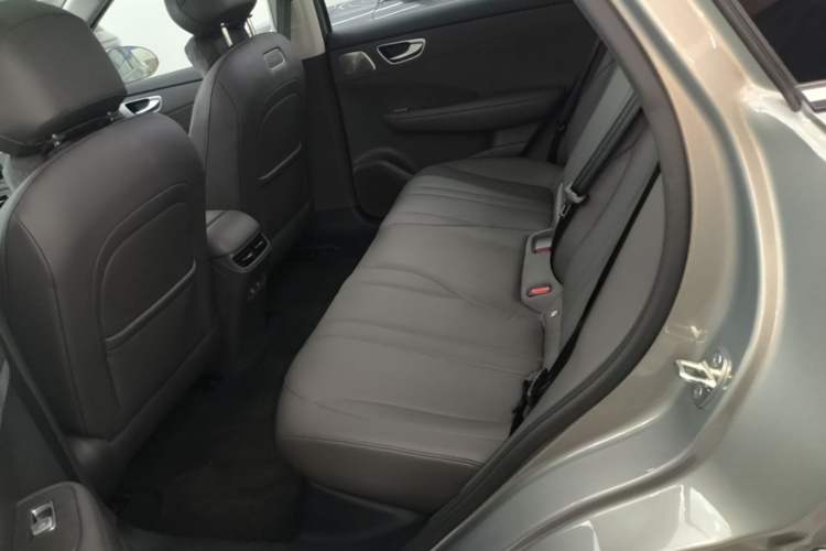 Used Hima H5 2025 Model Range-Extending Pro Left Rear Seat