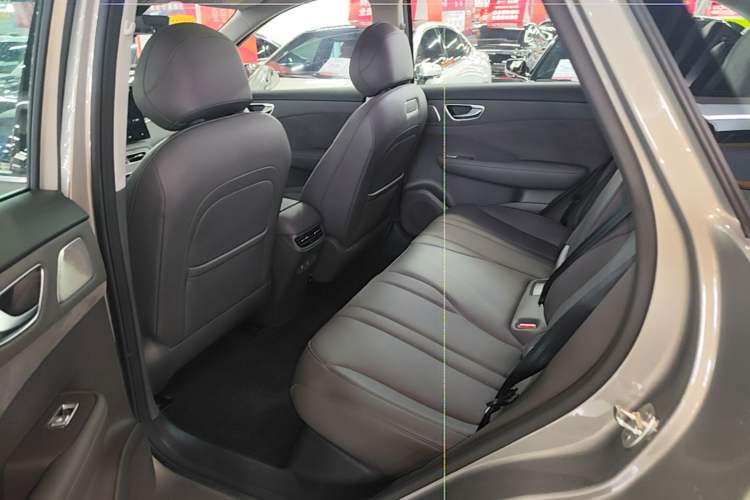 Used Hima H5 2025 Model Range-Extending Pro Left Rear Seat