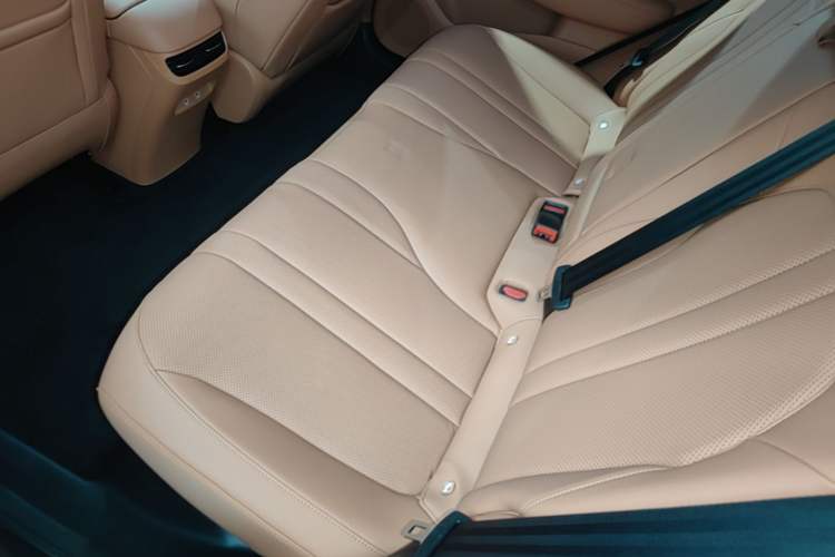 Used Hima H5 2025 Model Range-Extending Max Left Rear Seat