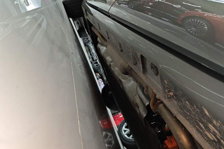 Used Hima H5 2025 Model Range-Extending Pro Left Side Sill