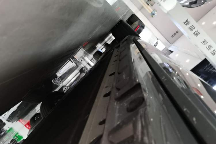 Used Hima H5 2025 Model Pure Electric Pro Left Side Sill