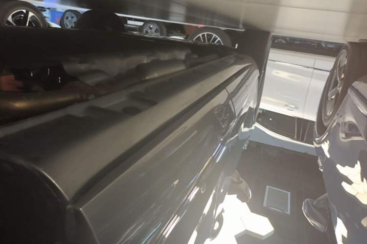 Used Hima H5 2025 Model Range-Extending Pro Left Side Sill