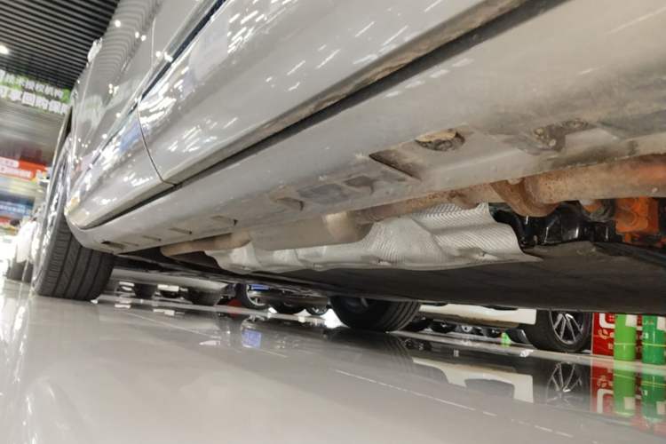 Used Hima H5 2025 Model Range-Extending Pro Left Side Sill