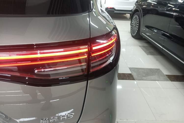 Used Hima H5 2025 Model Range-Extending Pro Right Rear Taillight