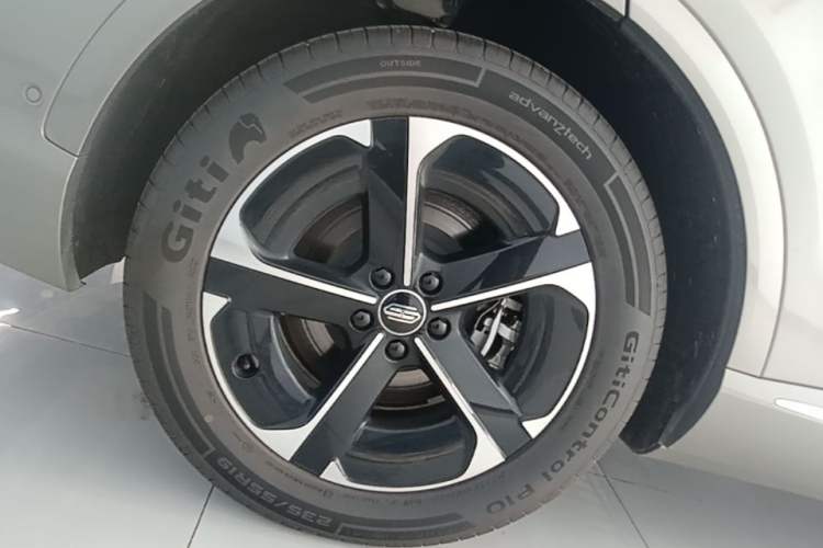 Used Hima H5 2025 Model Range-Extending Pro Right Rear Wheel Hub