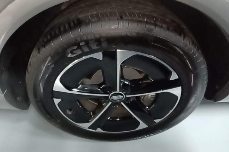 Used Hima H5 2025 Model Range-Extending Pro Right Rear Wheel Hub