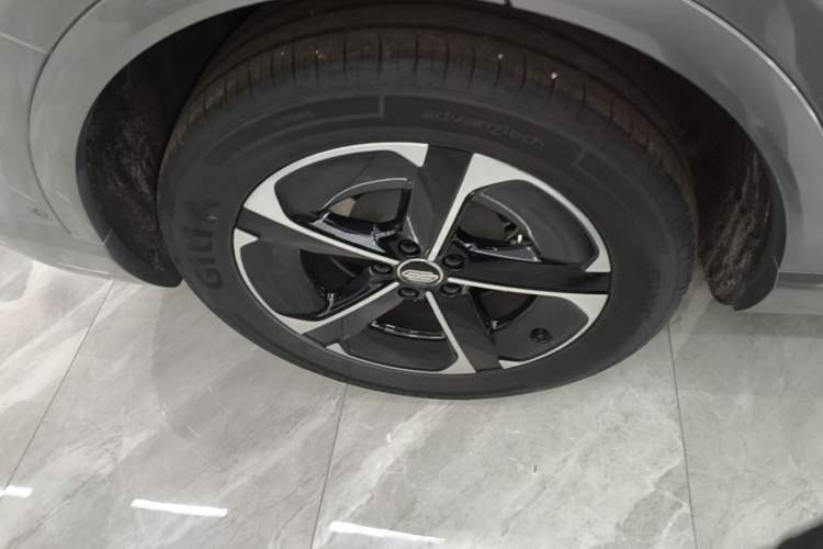 Used Hima H5 2025 Model Range-Extending Pro Right Rear Wheel Hub