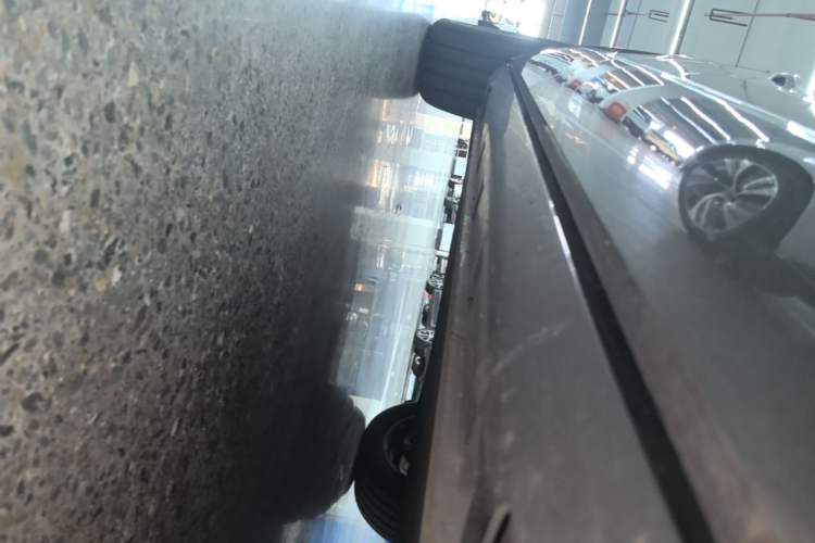Used Hima H5 2025 Model Pure Electric Pro Right Side Sill