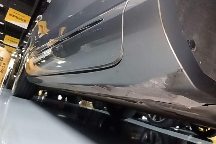 Used Hima H5 2025 Model Range-Extending Pro Right Side Sill