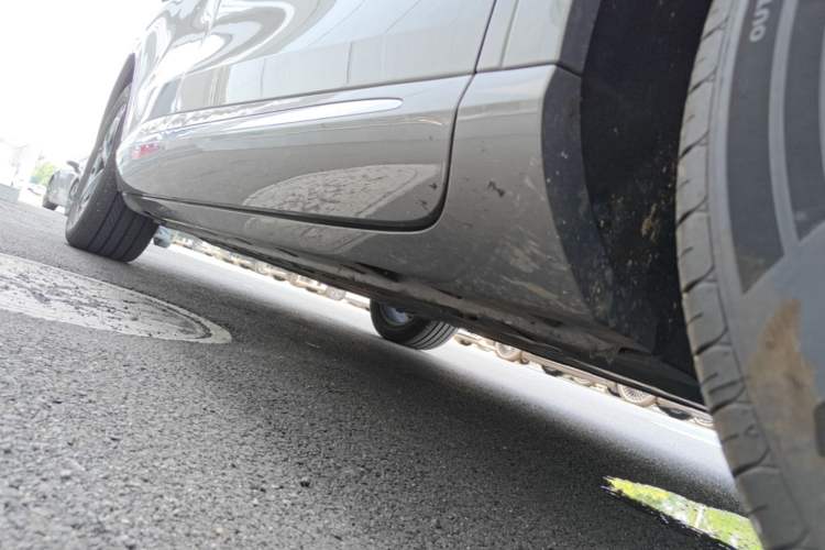 Used Hima H5 2025 Model Range-Extending Pro Right Side Sill