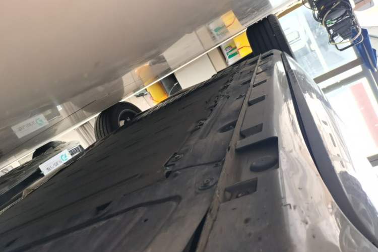 Used Hima H5 2025 Model Range-Extending Max Right Side Sill