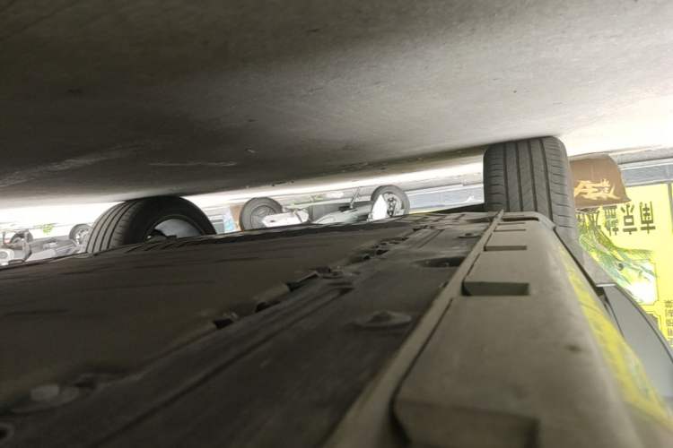 Used Hima H5 2025 Model Range-Extending Max Right Side Sill