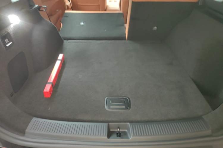 Used Hima H5 2025 Model Range-Extending Max Trunk