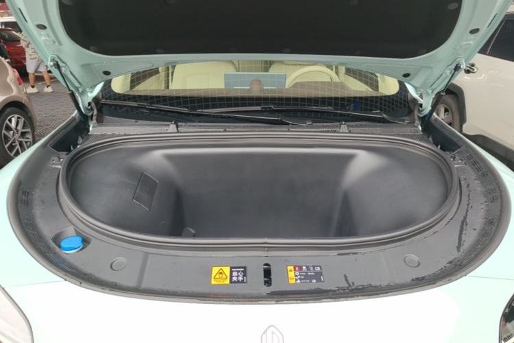 Used Hima H5 2025 Model Pure Electric Pro Engine Bay