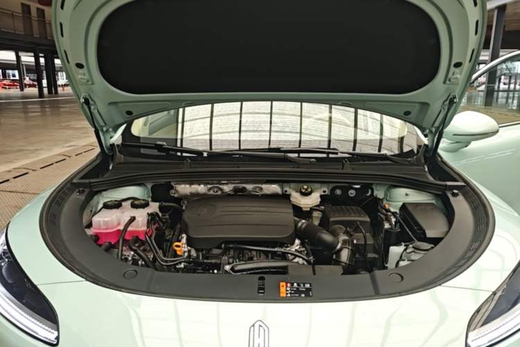 Used Hima H5 2025 Model Range-Extending Pro Engine Bay