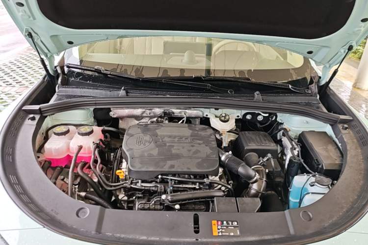 Used Hima H5 2025 Model Range-Extending Pro Engine Bay