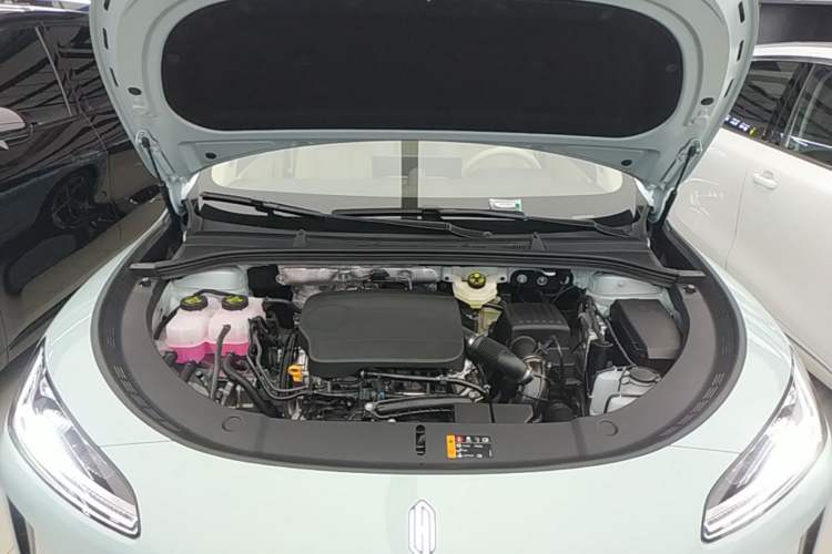 Used Hima H5 2025 Model Range-Extending Max Engine Bay