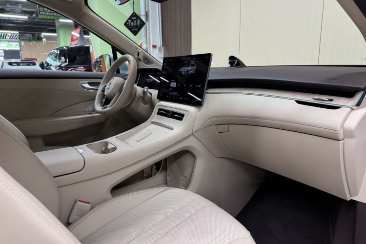 Used Hima H5 2025 Model Range-Extending Pro Interior 3