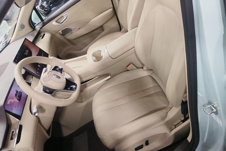 Used Hima H5 2025 Model Range-Extending Pro Left Front Seat