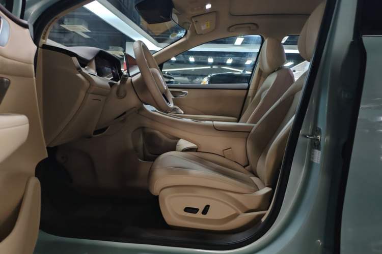Used Hima H5 2025 Model Range-Extending Pro Left Front Seat