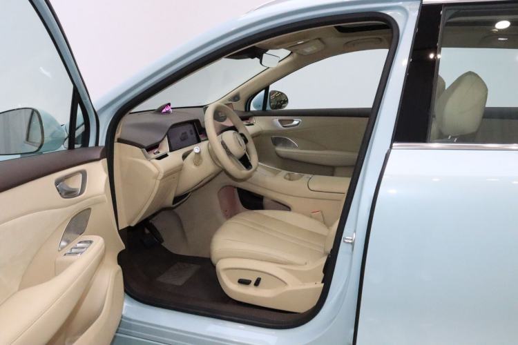 Used Hima H5 2025 Model Range-Extending Pro Left Front Seat