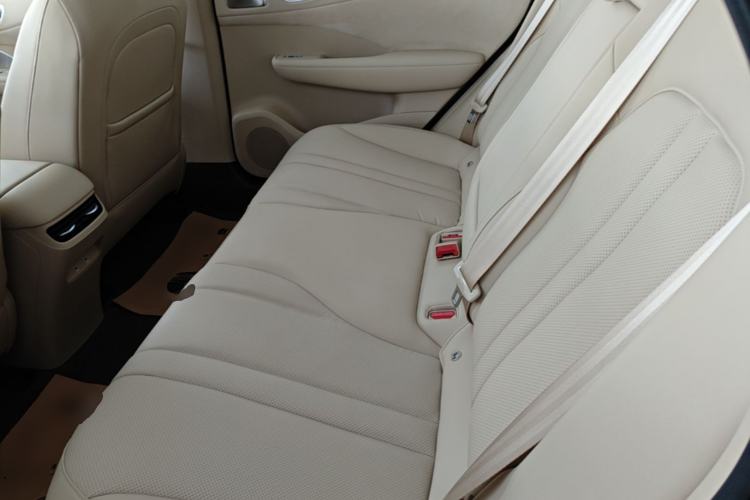 Used Hima H5 2025 Model Range-Extending Pro Left Rear Seat