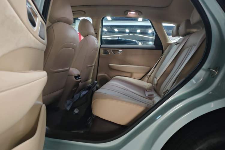 Used Hima H5 2025 Model Range-Extending Pro Left Rear Seat