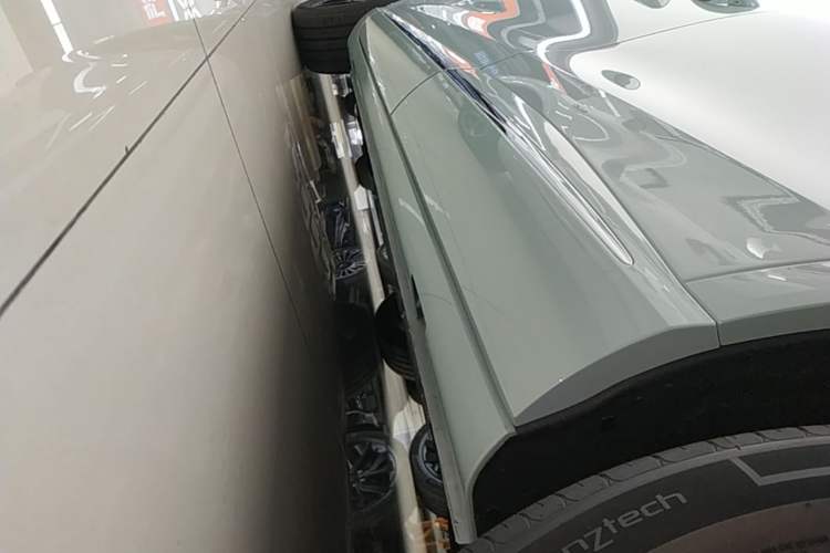 Used Hima H5 2025 Model Range-Extending Max Left Side Sill