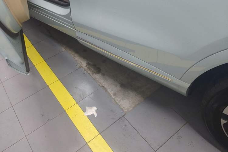 Used Hima H5 2025 Model Range-Extending Pro Left Side Sill