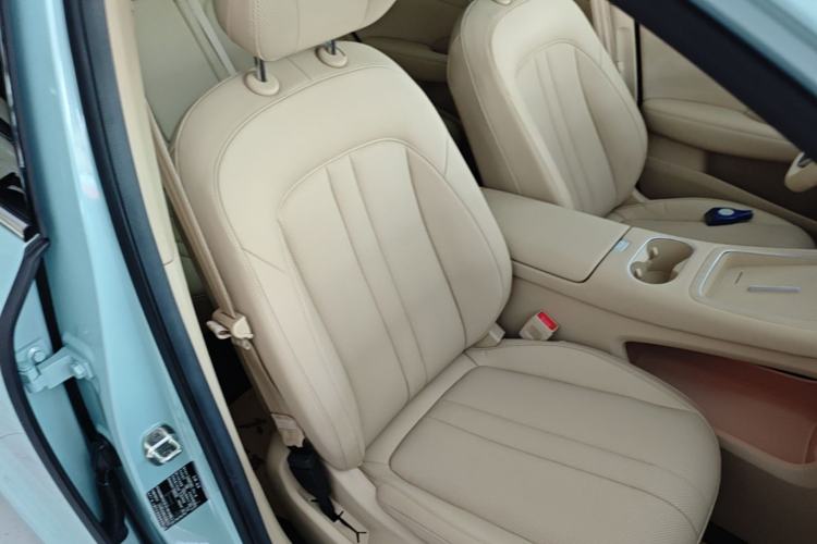 Used Hima H5 2025 Model Range-Extending Pro Right Front Seat