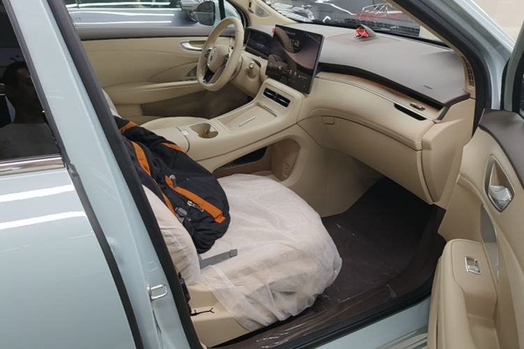 Used Hima H5 2025 Model Range-Extending Max Right Front Seat