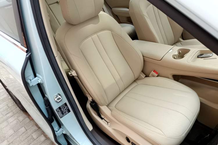 Used Hima H5 2025 Model Range-Extending Pro Right Front Seat