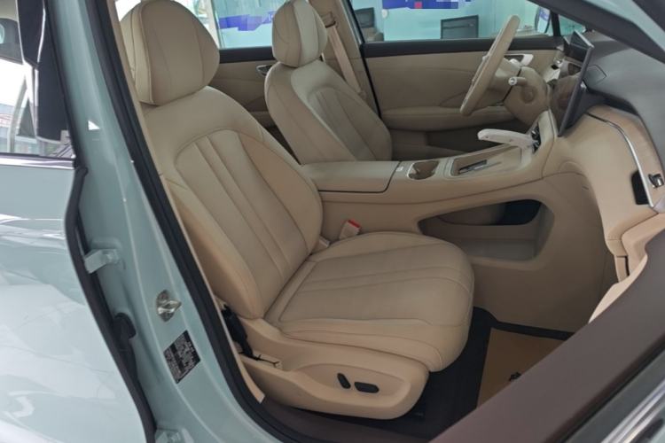 Used Hima H5 2025 Model Range-Extending Pro Right Front Seat