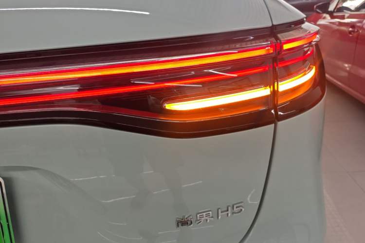 Used Hima H5 2025 Model Range-Extending Pro Right Rear Taillight