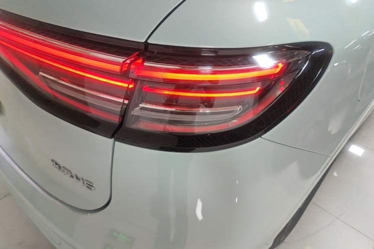 Used Hima H5 2025 Model Range-Extending Pro Right Rear Taillight
