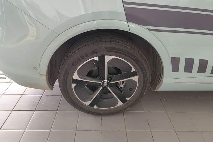 Used Hima H5 2025 Model Pure Electric Pro Right Rear Wheel Hub