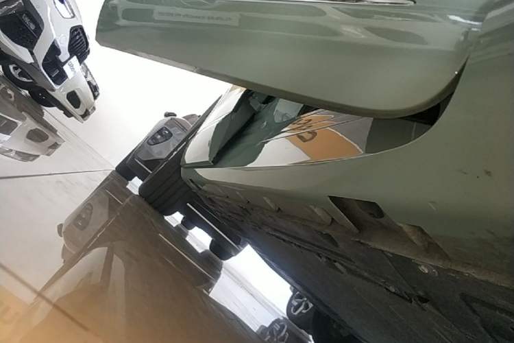 Used Hima H5 2025 Model Range-Extending Pro Right Side Sill