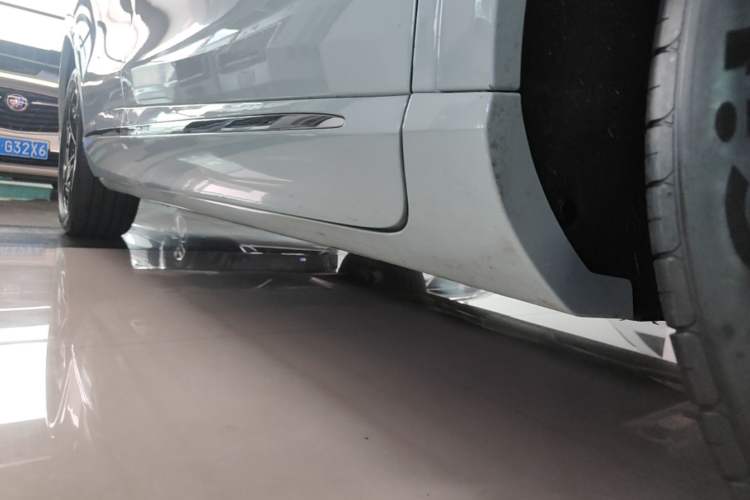 Used Hima H5 2025 Model Range-Extending Pro Right Side Sill