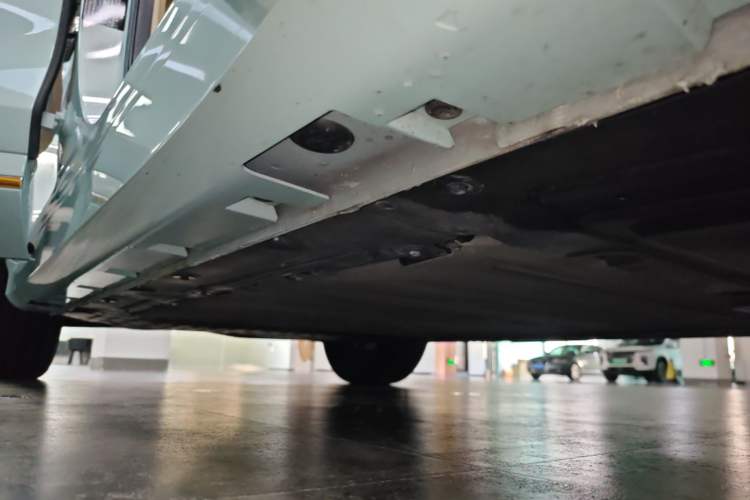 Used Hima H5 2025 Model Range-Extending Pro Right Side Sill