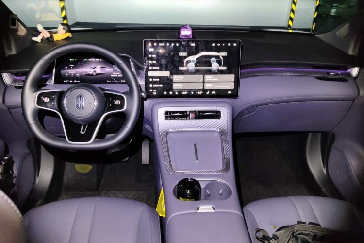 Used Hima H5 2025 Model Pure Electric Max Long Range Center Console