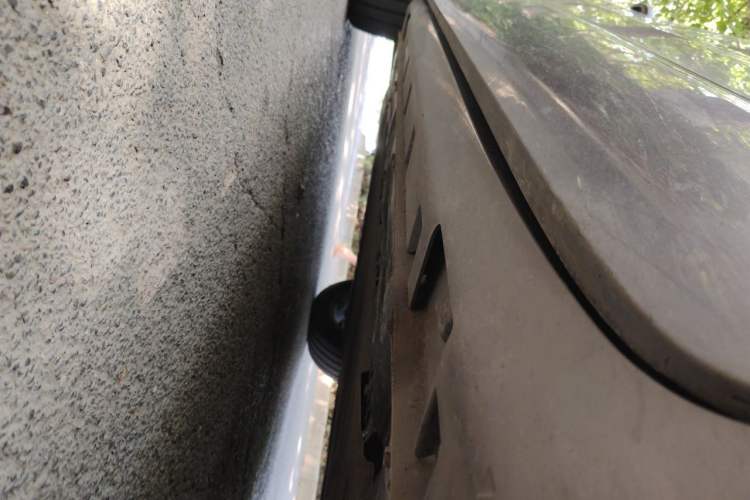 Used Hima H5 2025 Model Range-Extending Pro Chassis Front Right