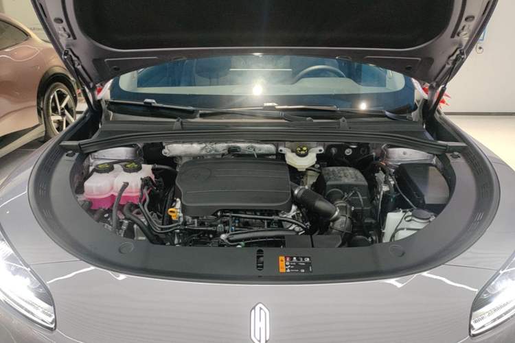 Used Hima H5 2025 Model Range-Extending Max Engine Bay