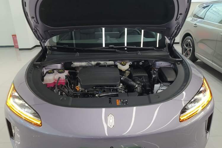 Used Hima H5 2025 Model Range-Extending Max Engine Bay