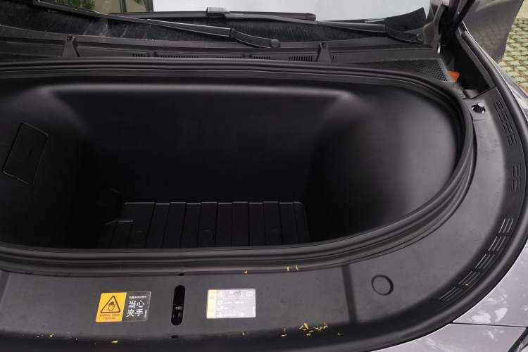 Used Hima H5 2025 Model Pure Electric Max Long Range Engine Bay Left