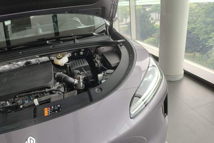Used Hima H5 2025 Model Range-Extending Max Engine Bay Left