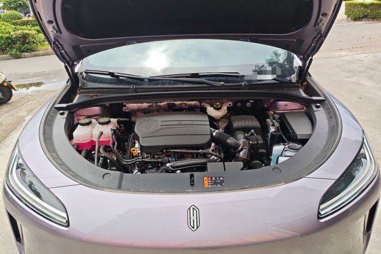 Used Hima H5 2025 Model Range-Extending Pro Engine Bay