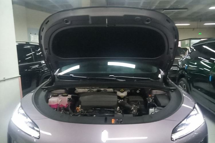 Used Hima H5 2025 Model Range-Extending Max Engine Bay