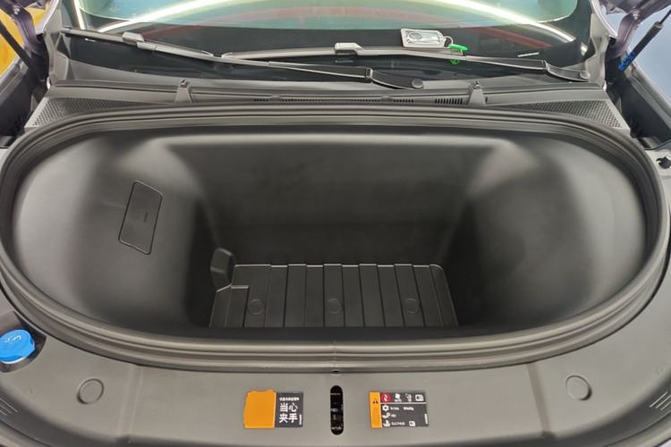 Used Hima H5 2025 Model Pure Electric Pro Engine Bay